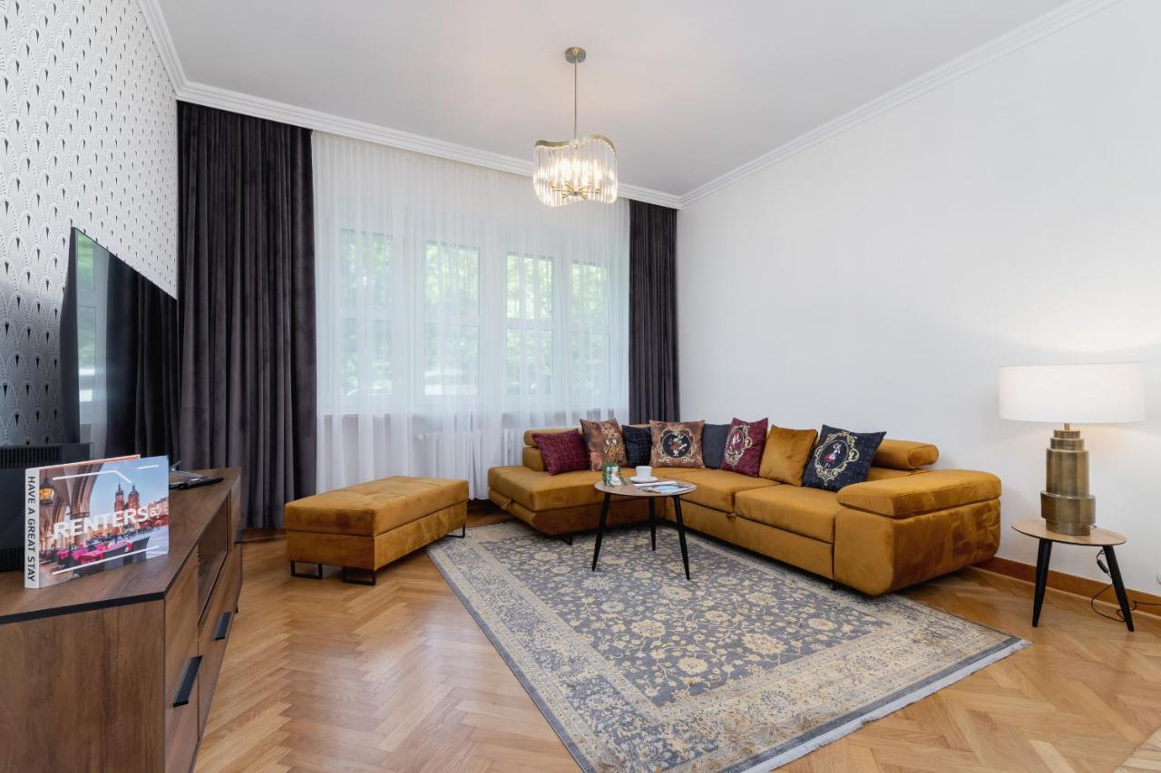 Luxurious & Unique Apartment Mickiewicza Cracow By Renters Prestige Kraków Exteriör bild